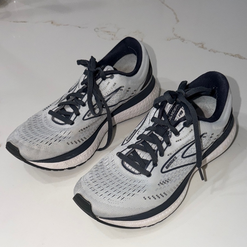 Brooks Women's Glycerin 19 Gray White Running Shoes | 9